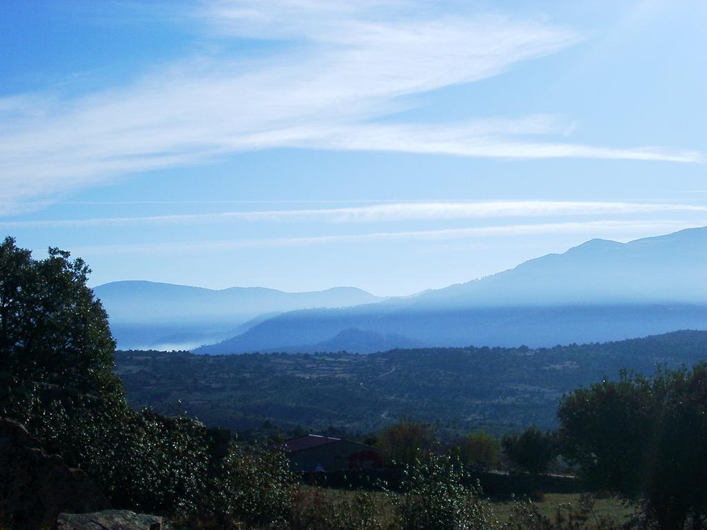 El Hotelito Navaluenga Exteriör bild